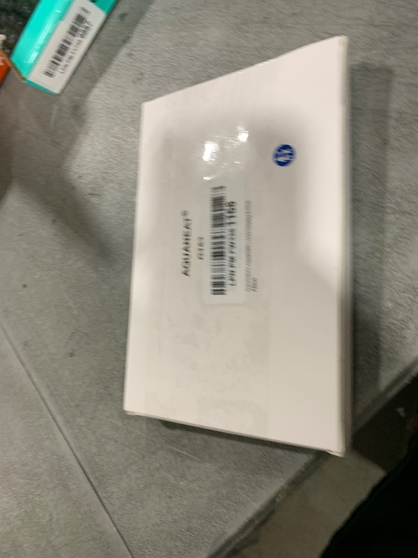 Photo 1 of AQUANEAT Aquarium Thermometer, Fish Tank Thermometer, Digital Temperature Test, with Large LCD Display (6 Packs)