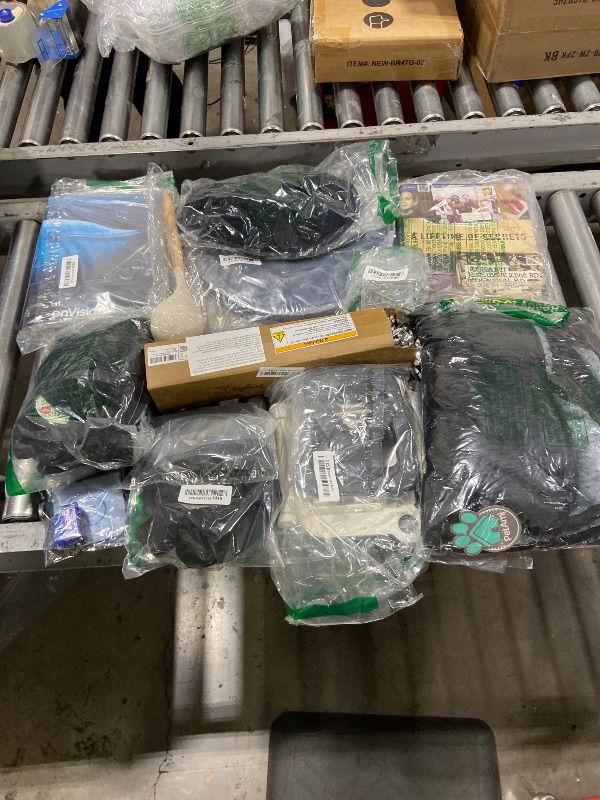 Photo 1 of Box Lot of Miscellaneous items (Final Sale)