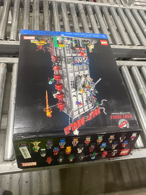 Photo 1 of LEGO Marvel Spider-Man Daily Bugle Building Sets for Adults - Display as Office or Book Shelf Decor - Gifts for Christmas - 25 Minifigures - 76178