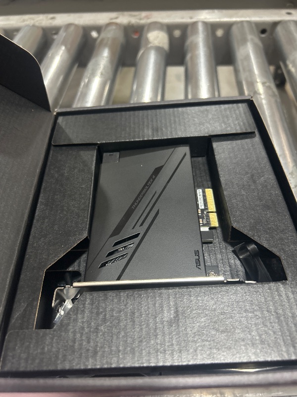 Photo 1 of ASUS ThunderboltEX 4 with Intel® Thunderbolt™ 4 JHL 8540 Controller, 2 USB Type-C Ports, up to 40Gb/s bi-Directional Bandwidth, DisplayPort 1.4 Support, up to 100W Quick Charge, Black