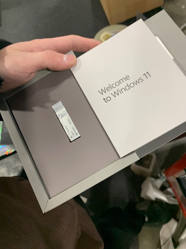 Photo 1 of Techshoppro Compatible in Box Micro Win 11 PRO (Ingles) FPP 64-BIT ENG INTL USB Flash Drive