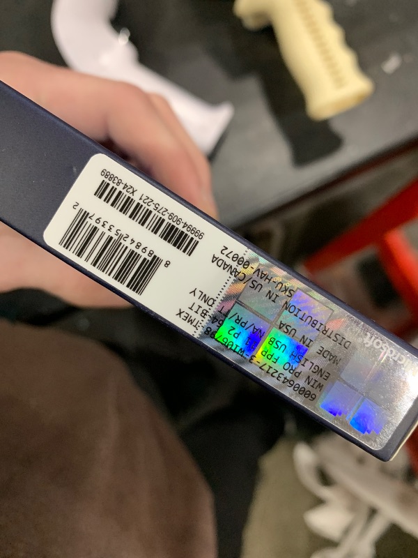 Photo 1 of Techshoppro Compatible in Box Micro Win 11 PRO (Ingles) FPP 64-BIT ENG INTL USB Flash Drive