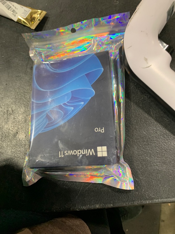 Photo 1 of Techshoppro Compatible in Box Micro Win 11 PRO (Ingles) FPP 64-BIT ENG INTL USB Flash Drive