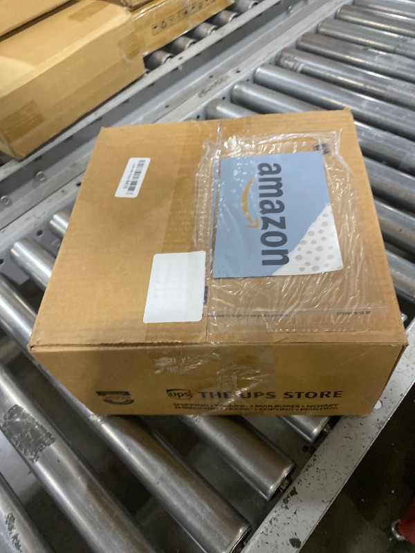 Photo 1 of San Jamar Escali Promzr M-Series Digital Scale with Display Hold for Kitchens and Restaurants, Metal, 33 Pound, Silver