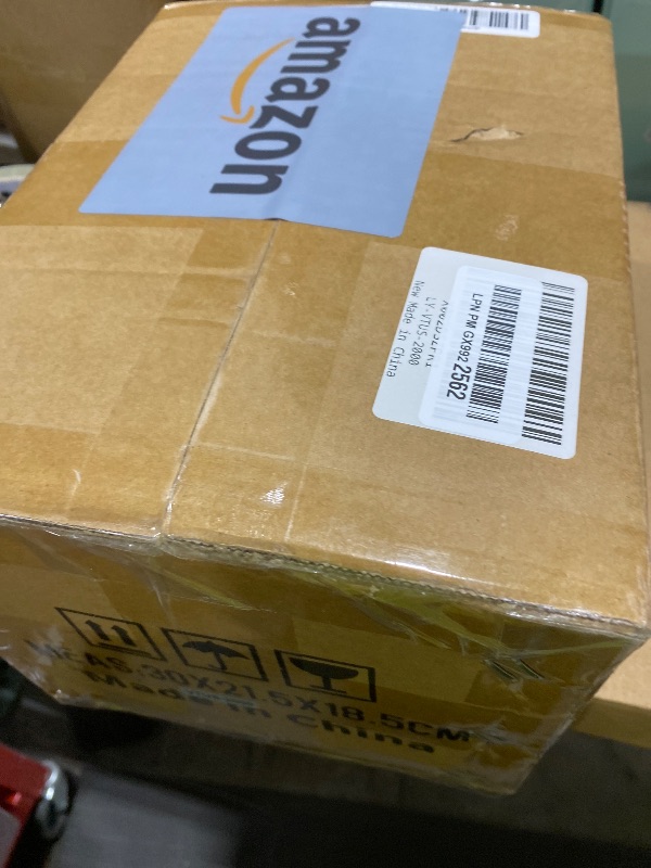 Photo 1 of LVYUAN Voltage Transformer Converter 2000 Watt Step Up/Down Convert from 110-120 Volt to 220-240 Volt and from 220-240 Volt to 110-120 Volt with 2 US outlets, 2 Universal outlets