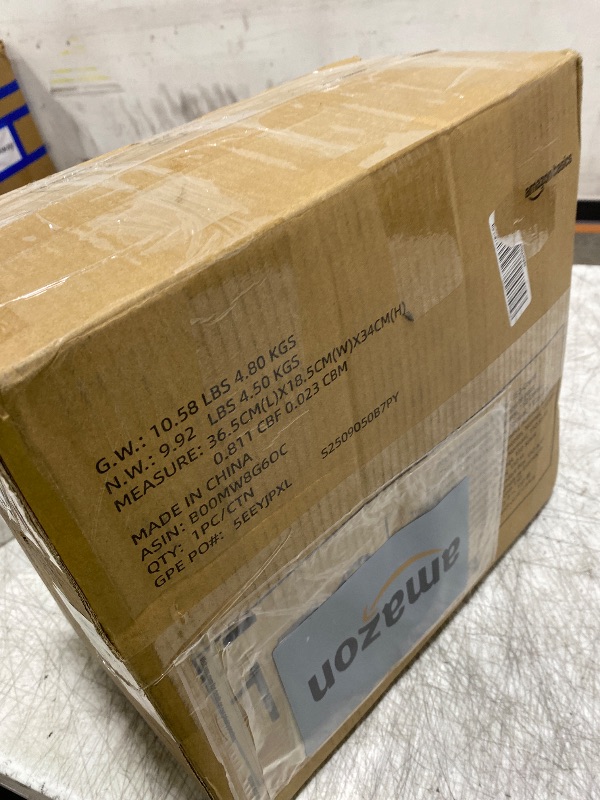 Photo 1 of Amazon Basics Leak-Proof Dog and Puppy Potty Training Pee Pads with Quick-Dry 5-Layer Super Absorbent Design for Housebreaking, Regular Size 22x22", Blue & White, 150 Count