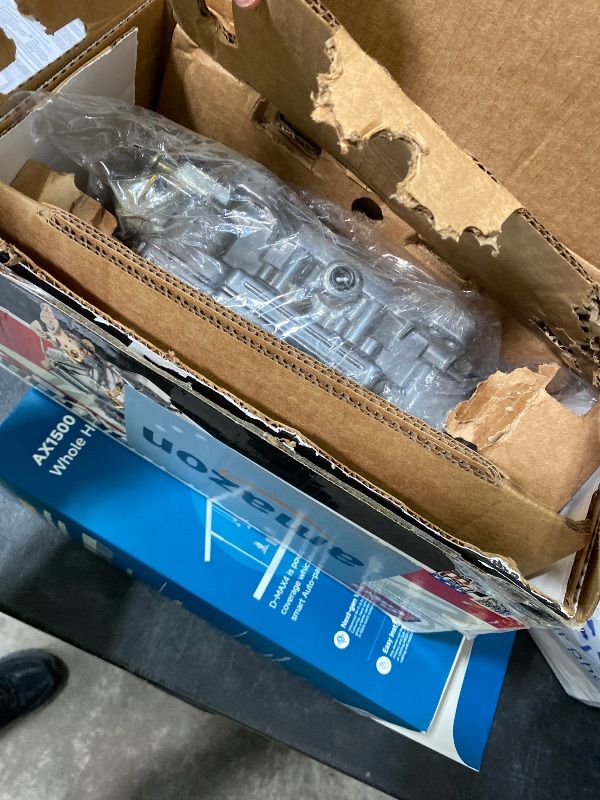 Photo 1 of Edelbrock 1906 AVS2 Carburetor 650 CFM With Electric Choke, Satin Finish