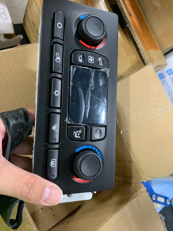 Photo 1 of ISINSWIFT 599-211XD Climate Control Module,A/C Heater Climate Control Panel Fit for Silverado Suburban Trailblazer Avalanche, Sierra Yukon Envoy Escalade, Replace#10367041,10399657,10367042