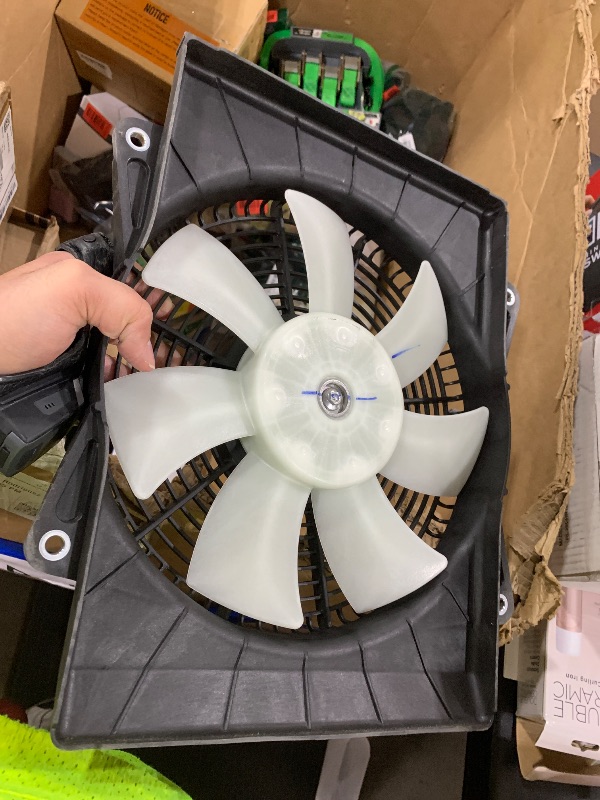 Photo 1 of Dorman 620-5604 A/C Condenser Fan Assembly Compatible with Select Chevrolet/GMC/Isuzu Models