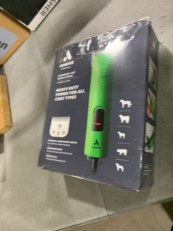 Photo 1 of Andis Professional UltraEdge Super 2-Speed Detachable Blade Dog/Pet Clipper, Rotary Motor with Shatter-Proof Housing, Runs Calm & Silent, 14-Inch Cord, for All Dog Coats & Breeds, 120 Volts, Green