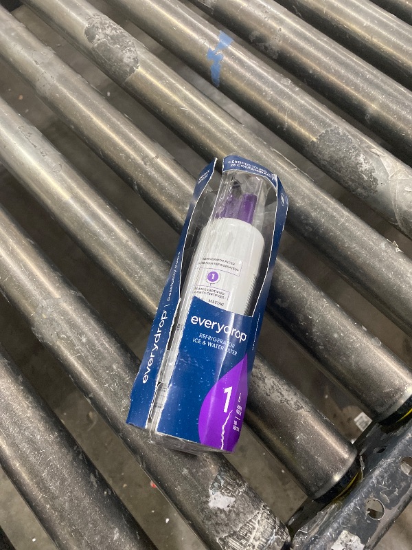 Photo 1 of everydrop by Whirlpool Ice and Water Refrigerator Filter 1, EDR1RXD1, Single-Pack , Purple