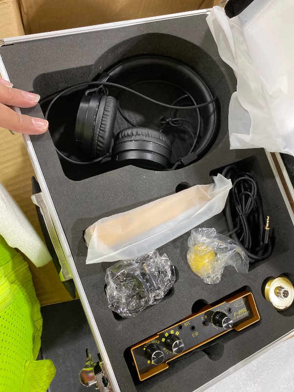 Photo 1 of Underground Water Leak Detector, Water Pipe Leak Detector, Two Size Sensors Precise Positioning, High-Sensitivity Digital Display Leakage Sensor, Carrying Case