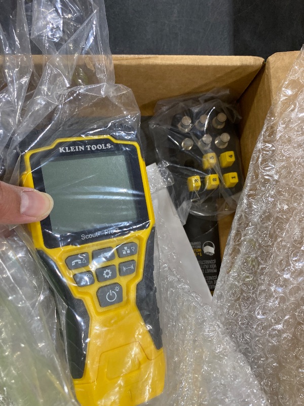 Photo 1 of Klein Tools VDV501-851 Cable Tester Kit with Scout Pro 3 for Ethernet / Data, Coax / Video and Phone Cables, 5 Locator Remotes