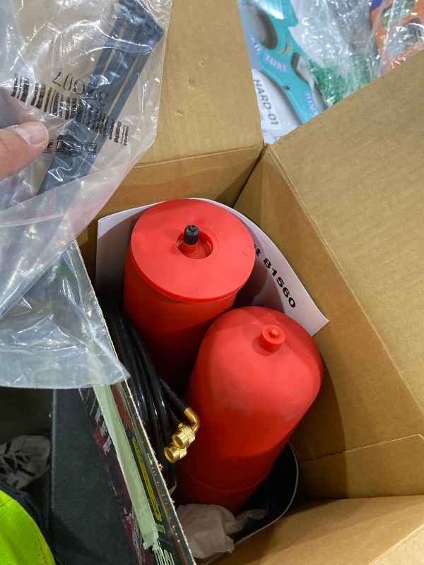 Photo 1 of Air Lift 81560 AIR Lift 1000 Series Rear Air Spring Kit