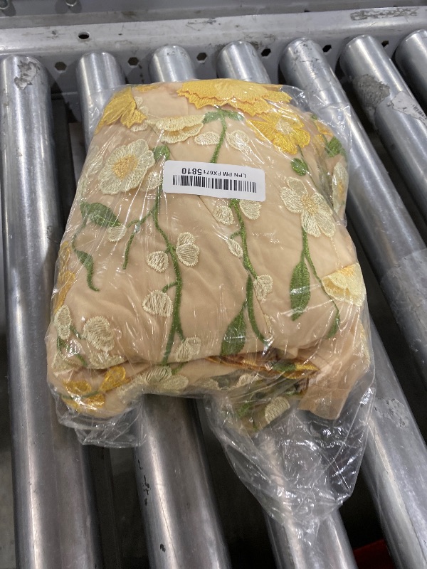 Photo 1 of Women's 3D Floral Embroidery Dress Ruffle Sleeve Fishtail Lace Bodycon Party Cocktail Mini Dress(V-Neck?Yellow,M)