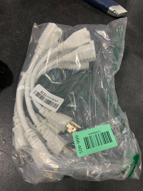 Photo 1 of [6 Pack] White Short Power Extension Cord - 6inch 3 Prong Mini Indoor Grounded Extension Cord,16AWG Small Electrical AC Extension Cord for Outlet Saver,Rated for 13AMP Home Appliance Extender Lead