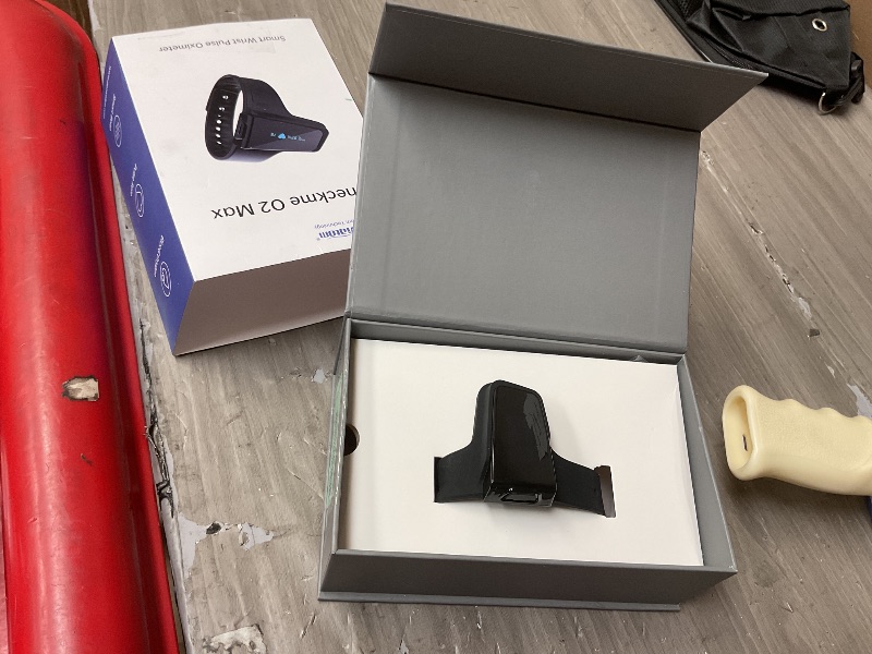 Photo 1 of Wellue O2 Pulse Oximeter with Smart Reminder | Blood Oxygen Saturation Monitor for SpO2 and Heart Rate Tracking Continuously, Bluetooth Finger Ring with Free APP &PC Report, Style 1