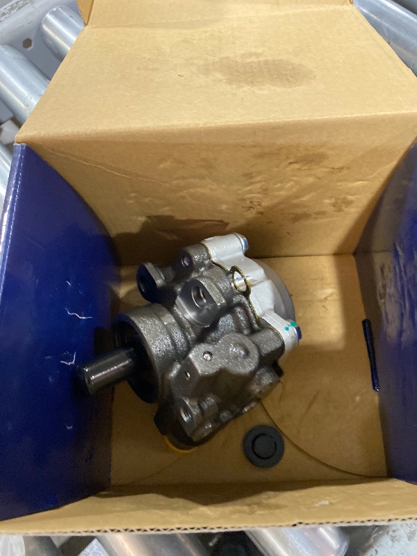 Photo 1 of AISIN AFTERMARKET PSPT-00241 Power Steering Pump - Compatible with Lexus IS300 2001-2005 3.0L