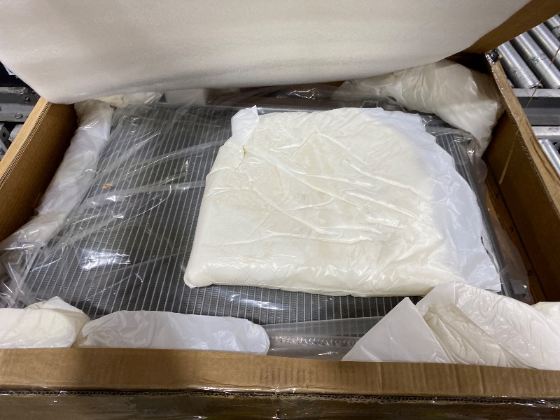 Photo 1 of 4 Row Core Aluminum Radiator for 1984-1997 Dodge B150 B1500 Base Custom SE GAS 3.9 V6 5.2 V8, 1980 Chrysler Town & Country Base GAS 5.2 V8