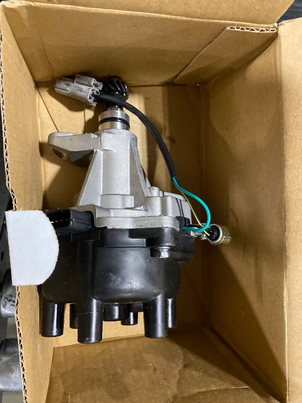 Photo 1 of JDMON Ignition Distributor Compatible with Nissan Truck Frontier Xterra Quest Pickup V6 1996 1997 1998 1999 2000 2001 2002 2003 2004 Replace 22100-1W601 221000W001