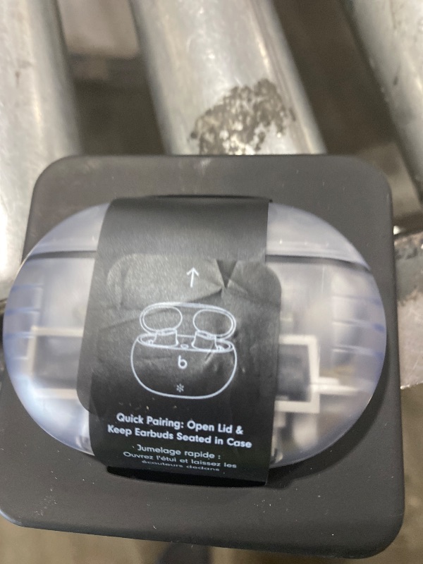 Photo 1 of *****NONFUNCTIONAL, FOR PARTS ONLY******
Beats Studio Buds + | True Wireless Noise Cancelling Earbuds, Enhanced Apple & Android Compatibility, Built-in Microphone, Sweat Resistant Bluetooth Headphones, Spatial Audio - Transparent