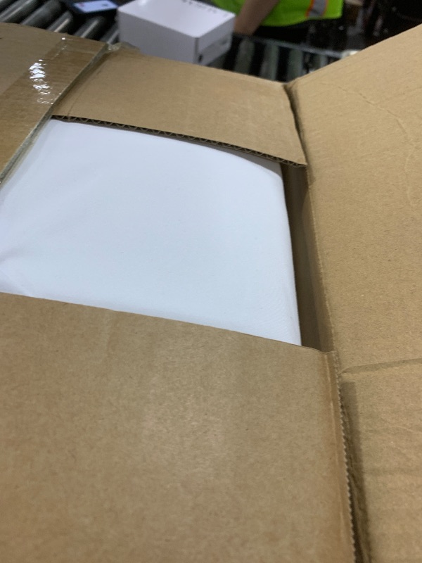 Photo 1 of 10 Pack White Round Tablecloths, 120 Inch Stain Resistant and Wrinkle Polyester Fabric Washable Table Clothes Cover for Kitchen Dining, Wedding, Reception Banquet, Birthday Party, Buffet Restaurant