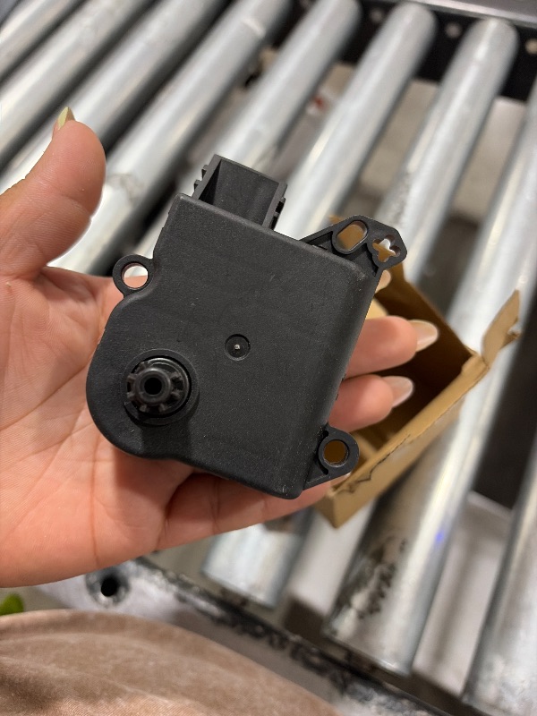 Photo 1 of SMALL AUTO  PART 