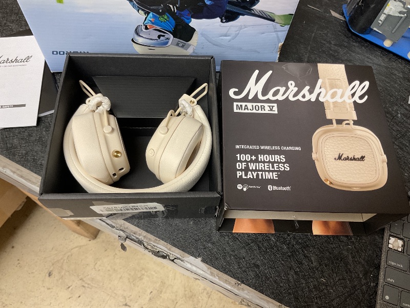 Photo 1 of Marshall Major V On-Ear Wireless Bluetooth Headphone - Cream