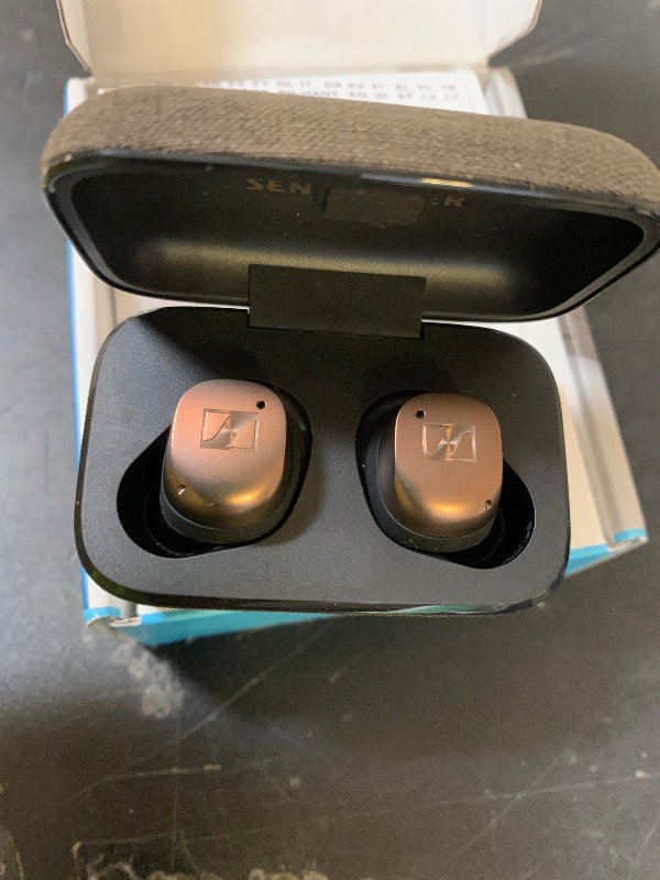 Photo 1 of Sennheiser MOMENTUM True Wireless 4 Black Copper