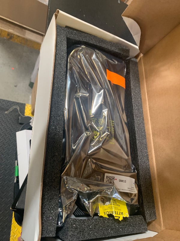 Photo 1 of ASUS ROG Strix GeForce RTX 3090 OC Edition 24GB GDDR6X Gaming Graphics Card with Axial-tech Fans & Central Static Pressure Fan ROG-STRIX-RTX3090-O24G-GAMING (Renewed)