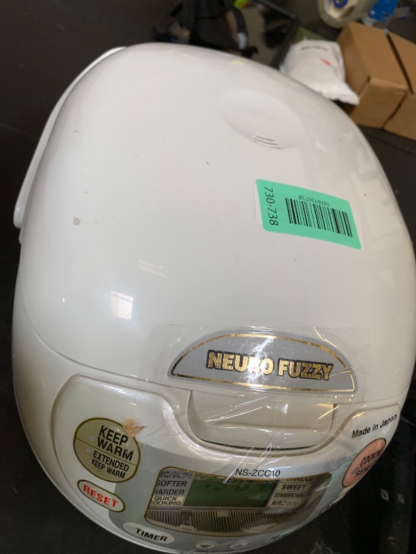 Photo 1 of Zojirushi NS-ZCC10 5-1/2-Cup Neuro Fuzzy Rice Cooker and Warmer, Premium White