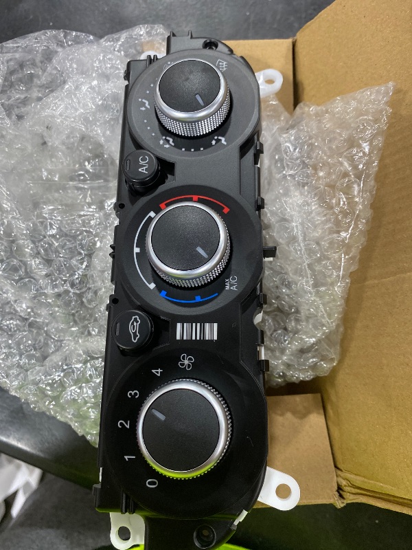 Photo 1 of CM5T-19980-CE AC Heater Climate Control Module Compatible with Ford Focus 2012-2014 2.0L L4 Fit for Ford Escape 2013-2016 1.6L 2.0L 2.5L L4 CM5T-19980-AE