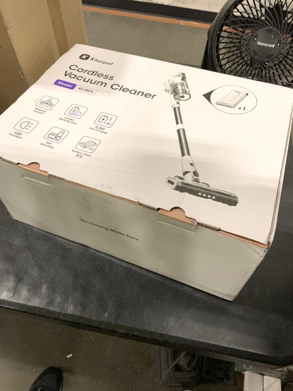 Photo 1 of Klarpul Cordless Vacuum Cleaner, 2 Batteries 140 Mins Runtime 600W 50Kpa Stick Vacuum Cordless, Self-Standing Vacuum Cleaners for Home with 2.5H Fast Charging, for Floor/Carpet/Pet Hair, White