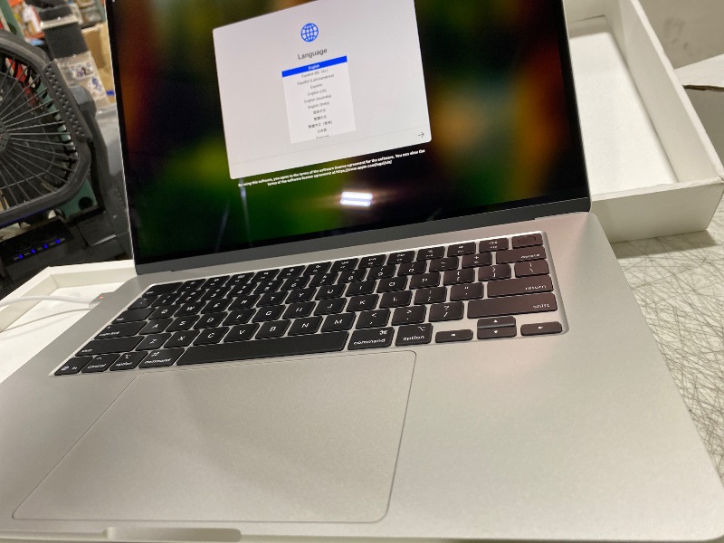 Photo 1 of Apple 2025 MacBook Air 15-inch Laptop with M4 chip: Built for Apple Intelligence, 15.3-inch Liquid Retina Display, 24GB Unified Memory, 512GB SSD Storage, 12MP Center Stage Camera, Touch ID; Silver