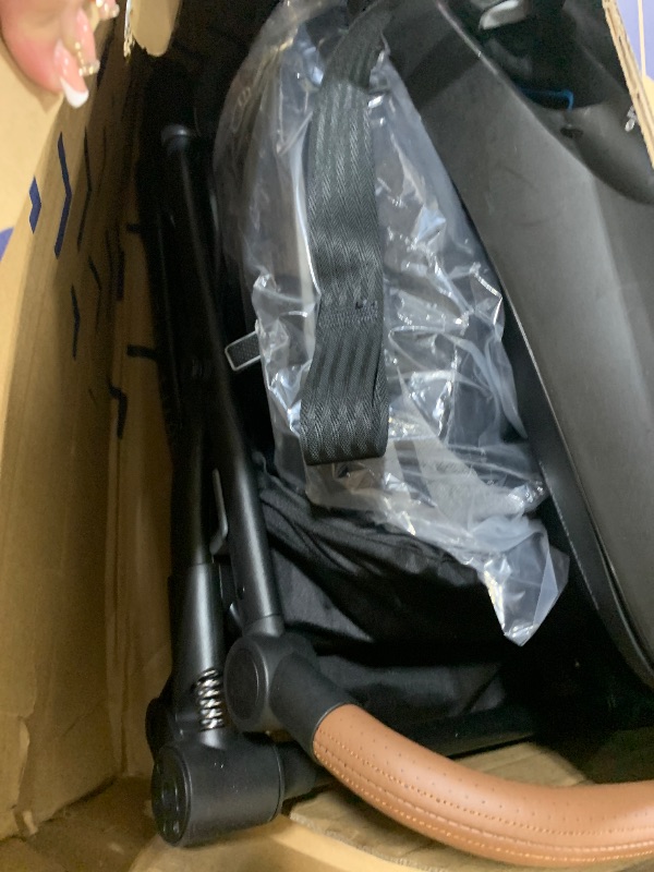 Photo 1 of STROLLER / Black 