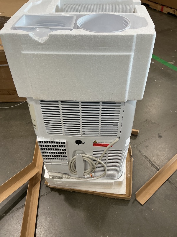 Photo 1 of ***BROKEN, SOLD FOR PARTS*** GAOMON 12000 BTU Portable Air Conditioner, Portable AC with Remote Control for Room up to 550 Sq.Ft, 3-in-1 Functions/Digital Display/24 Hrs Timer/Caster Wheels for Home/Office/Dorms