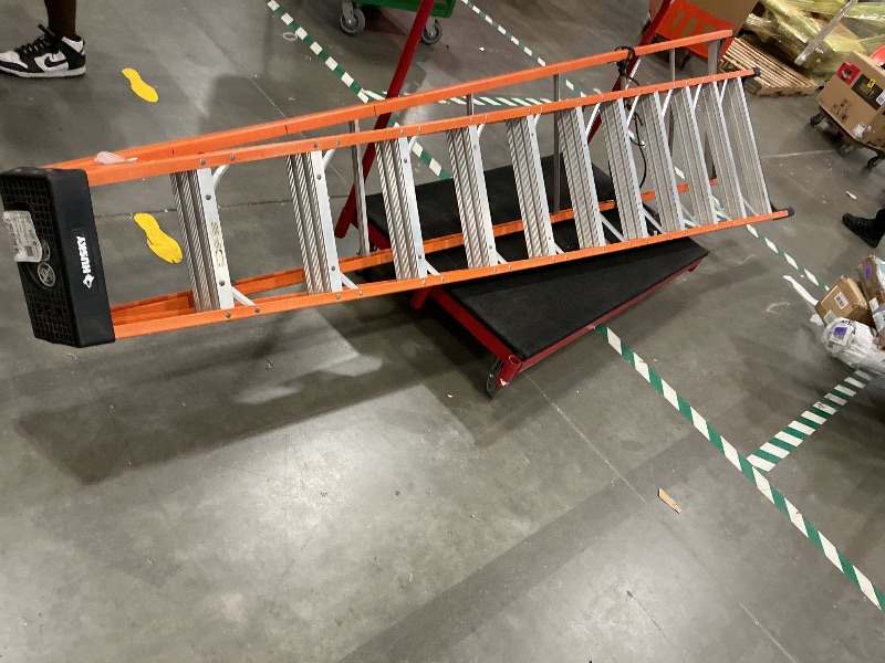 Photo 1 of 15 foot ladder