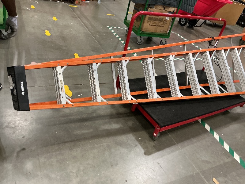 Photo 1 of 15 foot ladder
