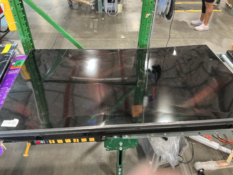 Photo 1 of *****PARTS ONLY********Samsung 65-Inch QLED 4K Smart TV