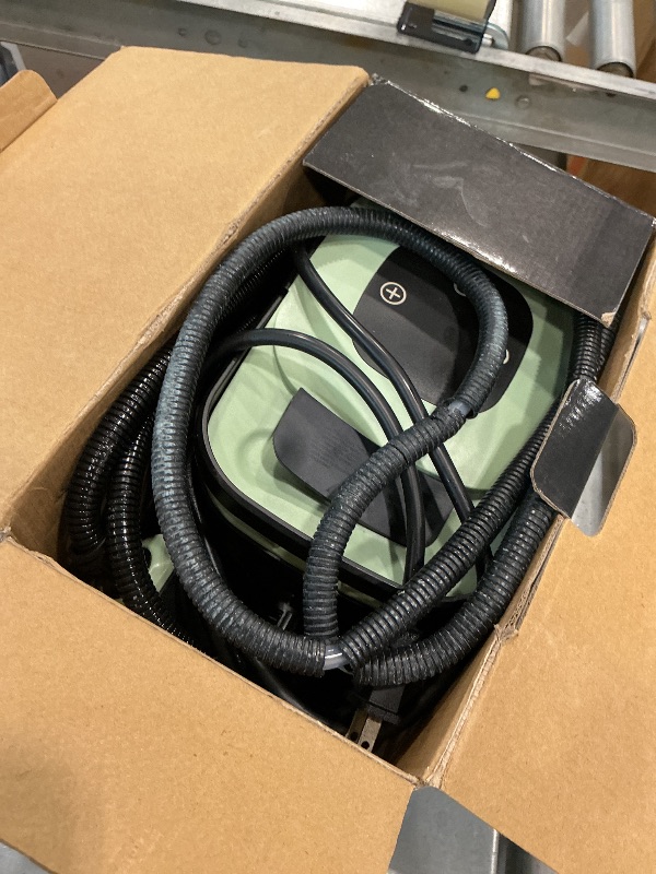 Photo 1 of **** VERY USED AND DAMAGED ***07/18 SOLD FOR PARTS // FINAL SALE *** 
Steam Cleaner, Portable Steamer for Cleaning with 16pcs Accessories, 6-Level Adjustable and 15s Heat-Up, Handheld Steam Cleaner for Home, Tile, Dirt, Grout, Grease, Car Detailing