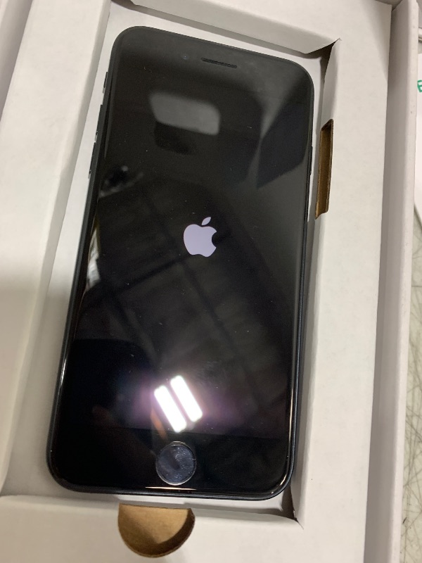 View 3 of Apple iPhone SE 3rd Gen, 128GB, Midnight - Unlocked (Renewed Premium)
