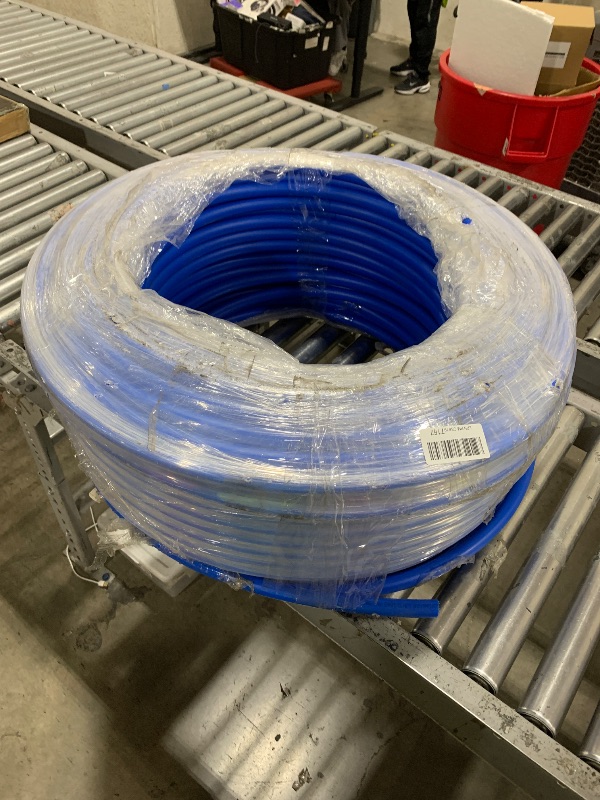 View 2 of SharkBite 3/4 Inch x 500 Feet Blue PEX-B, Made in the USA, Flexible Water Pipe Tubing for Plumbing, U870B500
