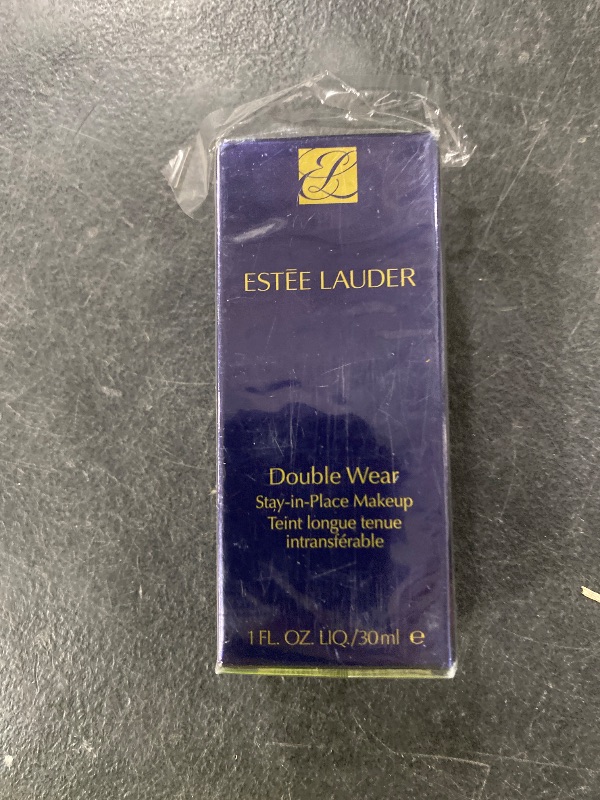 Photo 1 of Estée Lauder Double Wear Stay-in-Place 24-Hour Long-Wear Matte Foundation Makeup | Original Formula 1 Fl Oz, 5W2 Rich Caramel