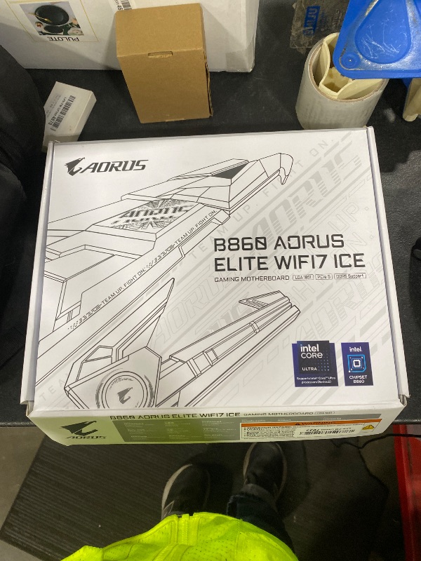Photo 1 of GIGABYTE B860 AORUS Elite WIFI7 ICE Intel Core Ultra (Series 2) LGA 1851 Motherboard, ATX, DDR5, 3X M.2, PCIe 5.0, USB-C, WIFI7, 2.5GbE LAN, EZ-Latch