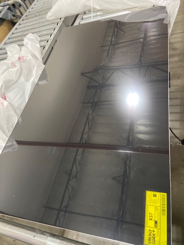 Photo 1 of LG 55-Inch Class OLED evo AI Super Upscaling 4K G5 Series Smart TV w/Dolby Atmos & Vision, HDR10, Filmmaker Mode, Wow Orchestra, Alexa Built-in (OLED55G5WUA, 2025) FOR PARTS ONLY