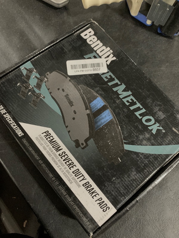 Photo 1 of Bendix Fleet Metlok MKD786FM Brake Pads for select Blue Bird, Bounder, Fleetwood, Ford, Freightliner, School Bus, International, Itasca Suncruiser, Kenworth, Peterbilt, Sterling, Winnebago, Workhorse