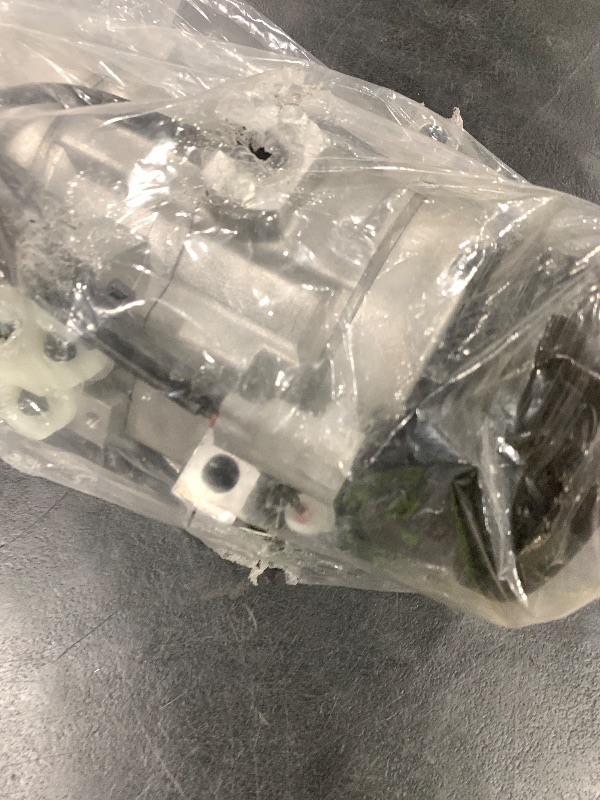 Photo 1 of QKVBKAU 98328 AC Compressor with Clutch Fit for Sequoia 2001-2007, 4Runner 2003-2009 4.7L, GX470 2003-2009, Tundra 2007-2009 4.7L, Air Conditioning Compressor with Pre-Filled Oil