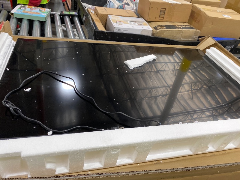 Photo 1 of VIZIO 50-inch Quantum 4K QLED HDR Smart TV w/Dolby Vision HDR, WiFi 6, Bluetooth Headphone Capable, Apple AirPlay, Google Cast Built-in (VQD50M-08, New)