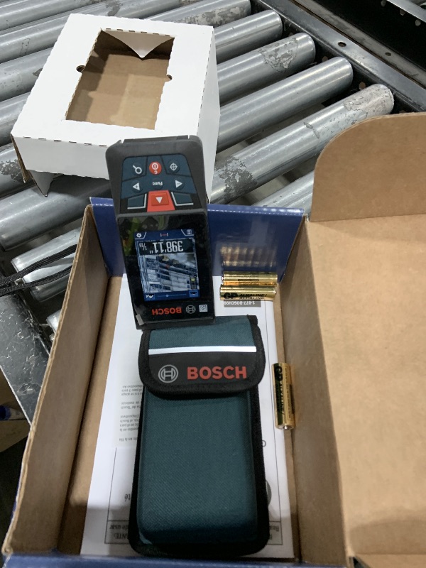 Photo 1 of BOSCH GLM400C 400 Ft Blaze Outdoor Connected Laser Measure with Viewfinder, Includes 3 AA Batteries, Hand Strap, & Pouch