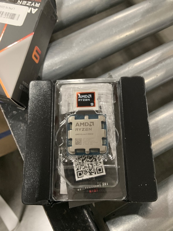 Photo 1 of AMD Ryzen™ 9 9950X 16-Core, 32-Thread Unlocked Desktop Processor